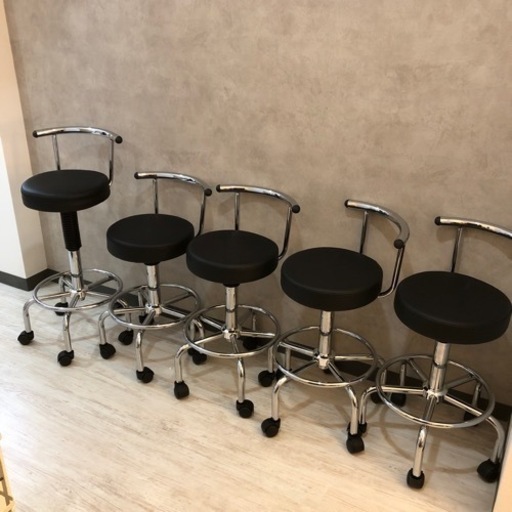 未使用スツール5脚