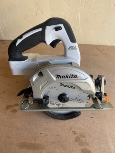 マキタ　バッテリー式丸ノコ　14.4V専用　本体のみ