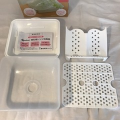 哺乳瓶レンジ消毒器の画像