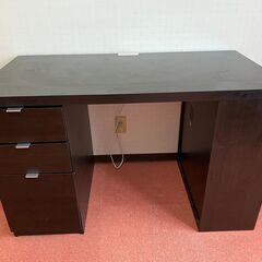 札幌引き取り限定　書斎机　電源ありの画像