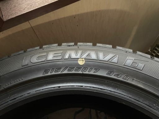 受付終了！中古スタッドレス4本　215/55R17