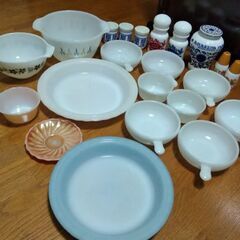 【お話し中】食器などFire King, Pyrex好きな方へ