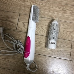 大幅値下げ！Panasonic  クシ付きドライヤー　アタッチメ...