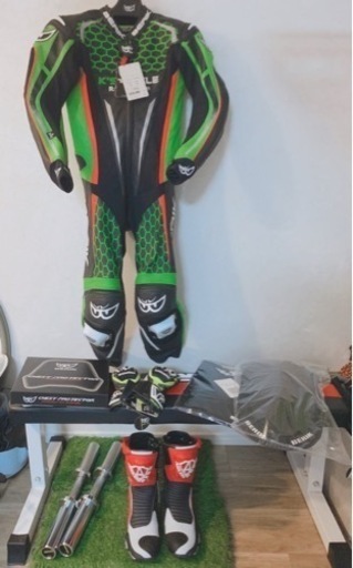 zx25r サーキットスーツ 新品未使用