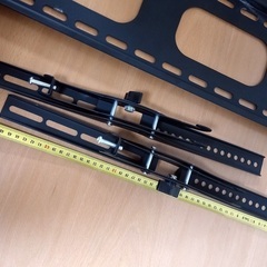 「特価100円」超大型モニター用 壁掛け金具の画像