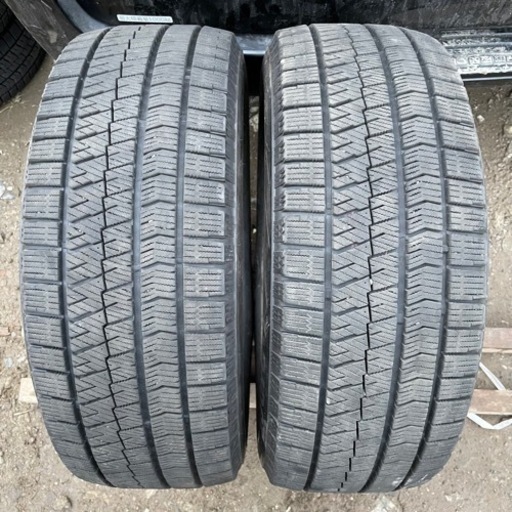 極上タイヤ　BRIDGESTONE VRX2 215/55R17 スタッドレス  タイヤ　2017年製　2本セット