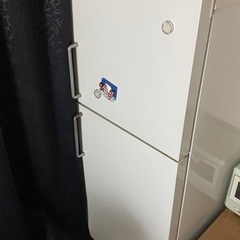 冷蔵庫2010製　の画像