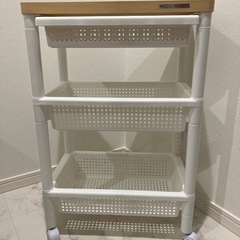 ウッドテーブルワゴン　キャスター付きの画像