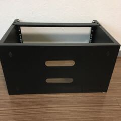 壁掛けパッチパネル用ラック型サーバーラック