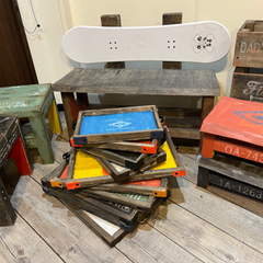 ★お値下げ中★ジュニアスノーボードDIYベンチ1点物★アウトドア・ガーデニングの画像