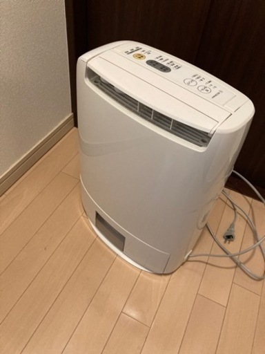 パナソニック　除湿機　2016年製