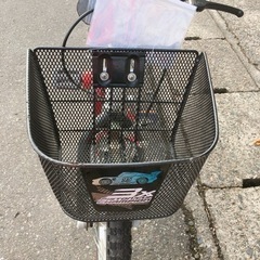 子ども用自転車✨ides✨16インチ✨カーズデザイン✨赤×黒×白✨鍵なしタイプ✨中古品✨【こちらは店舗です。浜村鹿野温泉ICから3分 買取本舗 宮本リサイクル 営業時間９～１９時 定休日水曜のみ←連絡できませんm(_ _)m】の画像