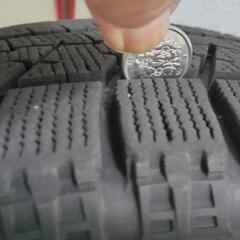 スタッドレスタイヤ 4本 アルミ付き の画像