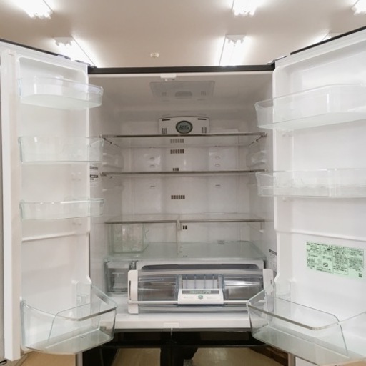 日立　565L 6ドア冷蔵庫✨R-M5700D✨2013年製✨清掃済・動作確認済✨中古品【こちらは店舗です。浜村鹿野温泉ICから3分 