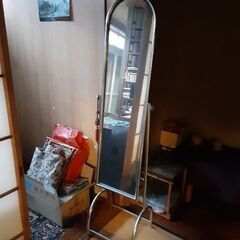 　スタンドミラー