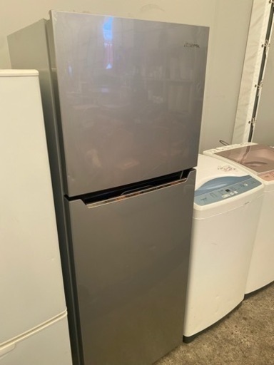 HR154⭐️説明文必読‼️ハイセンス　227L 冷蔵庫　2017年製