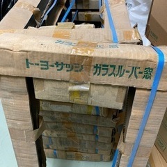 ルーバー窓