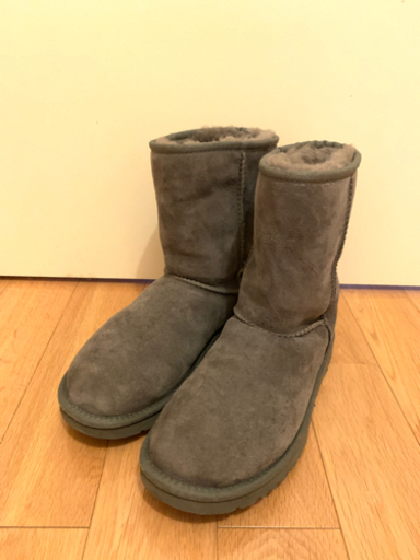 UGG ムートンブーツ　25センチ
