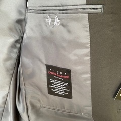 グレー　ジャケットの画像