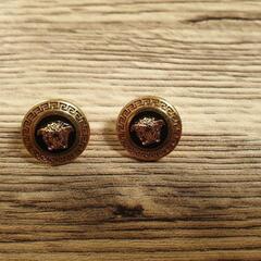 ヴェルサーチピアスの画像