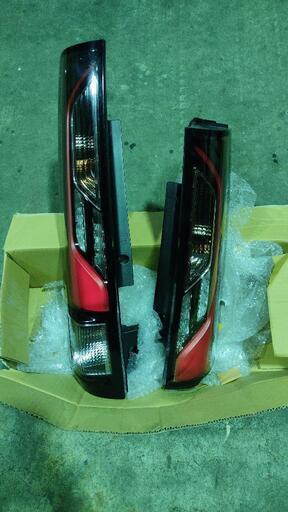 ステップワゴン RP 後期 純正　テールランプセット