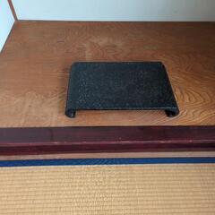 無料　木製花台