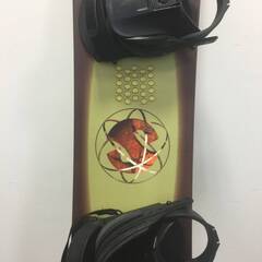 ♪【値下げしました】スノーボード板 ビンディング付 全長147㎝ ウインタースポーツ スノボ (NF211026) 303-257 Wの画像
