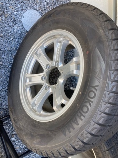 ランクルプラド　ホイール付スタッドレス