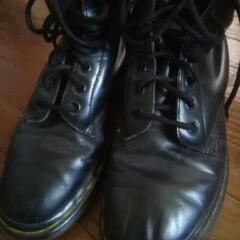 Dr.Martens8ホールの画像