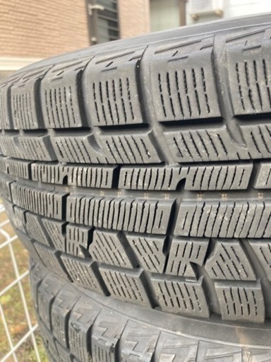 【値下げ】スタッドレスタイヤ195/65/R15 7分 60系VOXY、NOAH等に 値下げ】スタッドレスタイヤ195/65/R15 7分 60系VOXY、NOAH等に