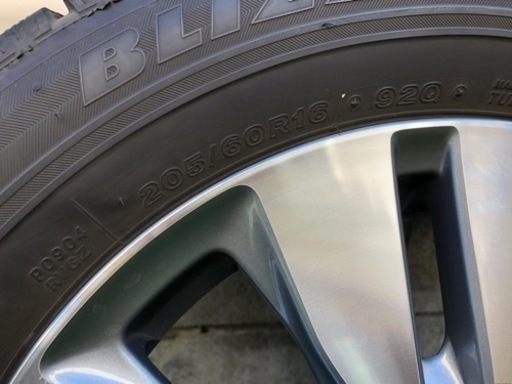 商談中　スタッドレス　ホンダ純正アルミ付き　205/60R16  ステップワゴンスパーダ