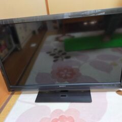 40インチ液晶テレビ