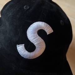 supreme キャップの画像