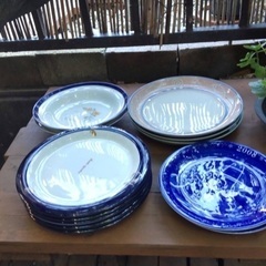 食器　一個50円の画像