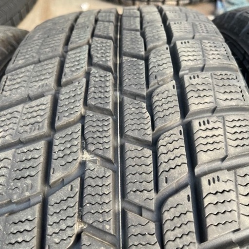 バリ山　グッドイヤー　アイスナビ6 205/55R16 スタッドレス  タイヤ　2017年製