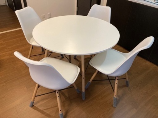 ニトリ　円型テーブル　ダイニングチェア4脚セット