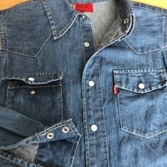 【最終価格★】Levi'sリーバイス　デニムボタンシャツ　レディースSの画像