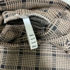 ELLE タートルネックの画像