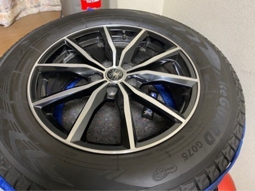 スタッドレスタイヤ（ホイル付き）