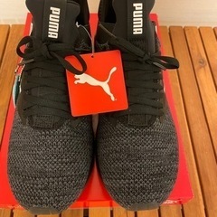 【受け渡し者確定】【新品】PUMA BLACK スニーカー