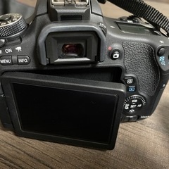 綺麗！一眼レフ Canon EOS 8000Dダブルズームキット