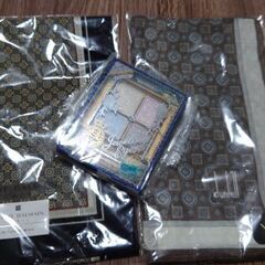 アイシャドー、ハンカチ😳の画像