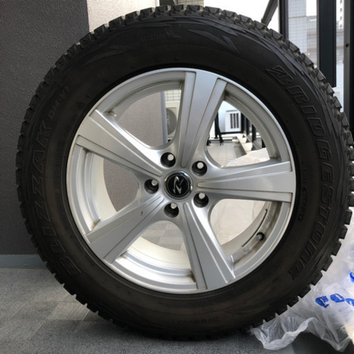 スタッドレス　17インチ ブリヂストン4本セット