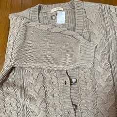 新品！ガーディガン　おまけ付きの画像