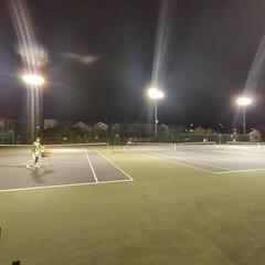  【11/16（火）舎人公園ナイターで部活！】19:00~21:00ナイターで２時間、競技志向でテニスの練習をやる！！ - 草加市