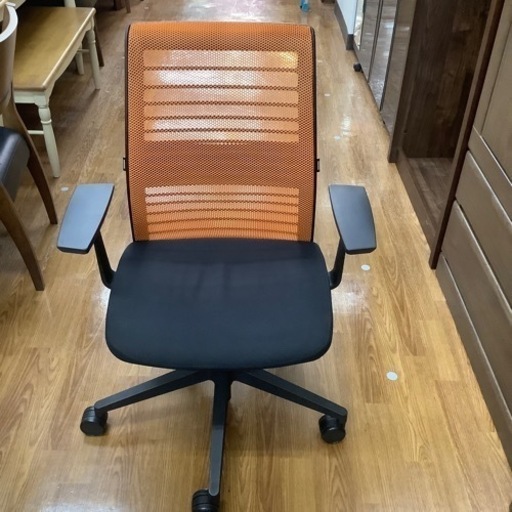 Steelcase ワークチェア think【トレファク 川越店】