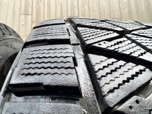 【最終値下げ】スタッドレス　285/60r18 ブリザック　タイヤ　ランクル　ラングラー