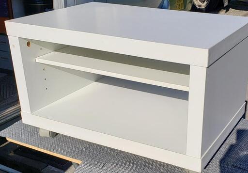 【お話中】白い台　テレビ、オーディオなど