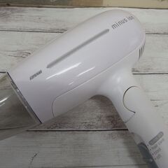 美品♪　イズミ　DR-RM36-W　マイナスイオンヘアードライヤー　ホワイト　IZUMI　ドライヤーの画像