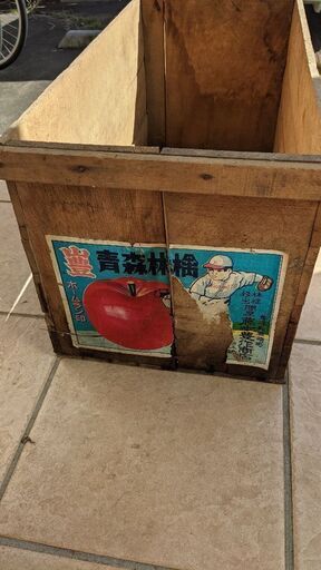 レトロな木箱
